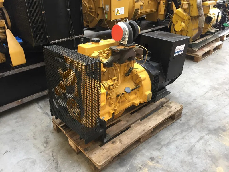 John Deere 4045 TFU 70 Stamford 65 kVA generatorset - Set generatora: slika 4 John Deere 4045 TFU 70 Stamford 65 kVA generatorset - Set generatora: slika 4