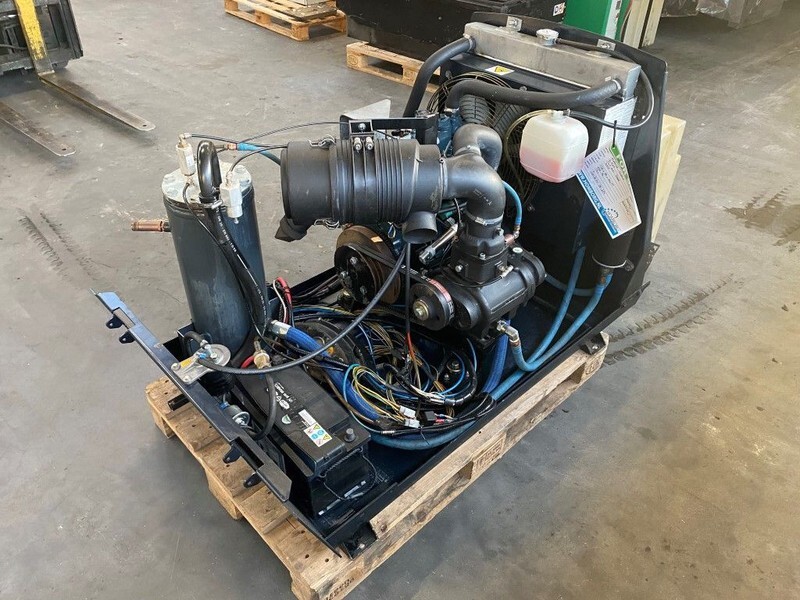 Kubota D1105 Sullair 15.5 kW 7 bar diesel schroefcompressor - Kompresor za vazduh: slika 5 Kubota D1105 Sullair 15.5 kW 7 bar diesel schroefcompressor - Kompresor za vazduh: slika 5