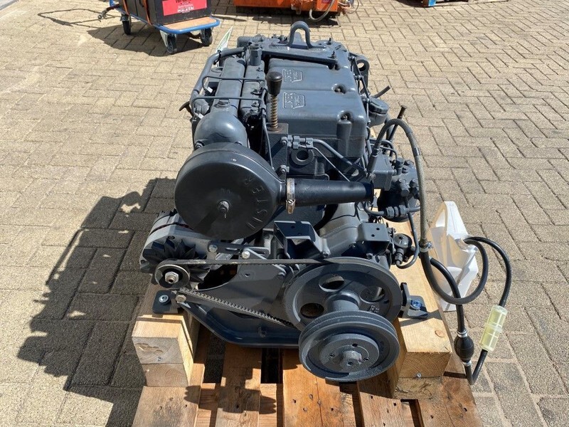 Lister STW 3 35 PK Marine diesel motor met keerkoppeling - Motor: slika 4 Lister STW 3 35 PK Marine diesel motor met keerkoppeling - Motor: slika 4