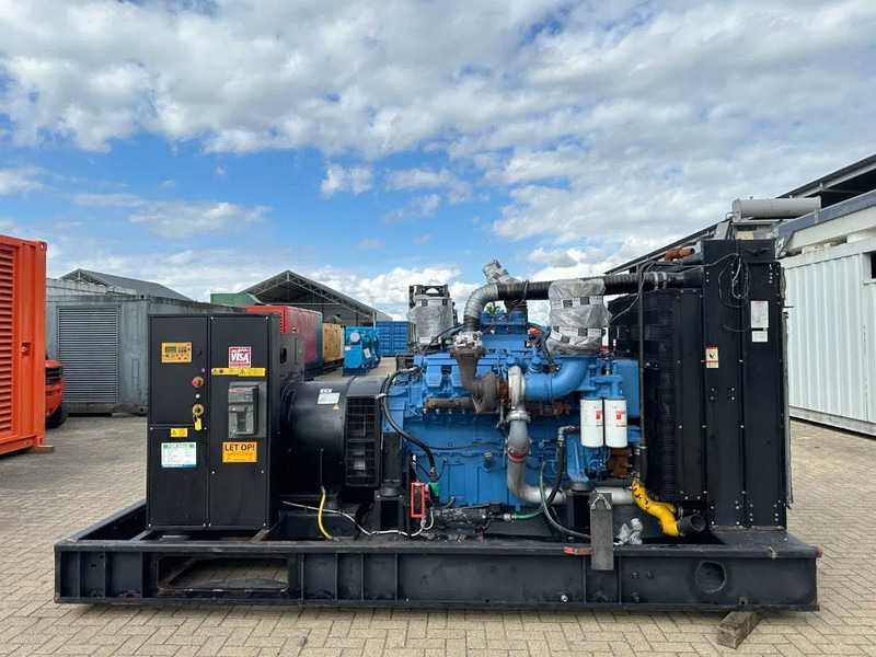 MTU 12V 2000 Stamford 810 kVA generatorset - Set generatora: slika 1 MTU 12V 2000 Stamford 810 kVA generatorset - Set generatora: slika 1