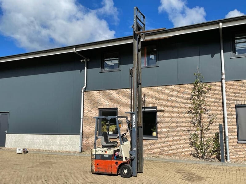 Nissan NX01L13U Elektra 1.25 ton Triplex Freelift Heftruck - Električni viljuškar: slika 4 Nissan NX01L13U Elektra 1.25 ton Triplex Freelift Heftruck - Električni viljuškar: slika 4