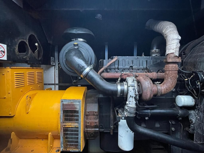 Set generatora Perkins 1300 Serie Mecc Alte Spa 225 kVA Silent generatorset: slika 7