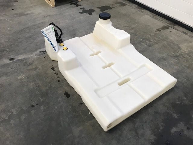 Pramac GSW 10 dieseltank 70 Liter fuel tank - Rezervoar za gorivo za Građevinska mašina: slika 2 Pramac GSW 10 dieseltank 70 Liter fuel tank - Rezervoar za gorivo za Građevinska mašina: slika 2