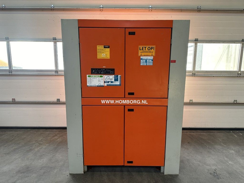 SDMO Safari Deutz F1L210D Leroy Somer 14 kVA Silent generatorset as New ! 765 hours - Set generatora: slika 4 SDMO Safari Deutz F1L210D Leroy Somer 14 kVA Silent generatorset as New ! 765 hours - Set generatora: slika 4