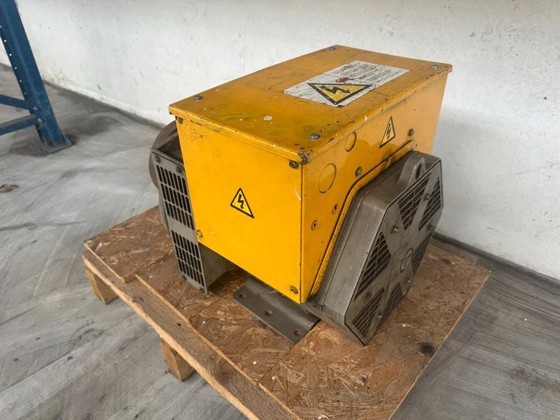 Stamford BC.I164D2 15 kVa Stamford Dubbel gelagerd Double Bearing generatordeel Alternator - Set generatora: slika 5 Stamford BC.I164D2 15 kVa Stamford Dubbel gelagerd Double Bearing generatordeel Alternator - Set generatora: slika 5