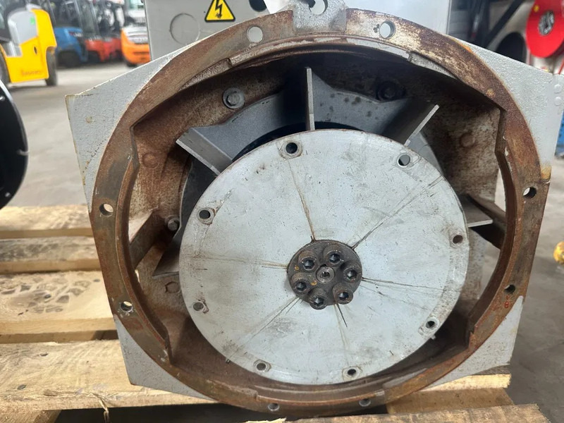 Stamford BC.I184G1 Alternator 30 kVa generatordeel - Set generatora: slika 5 Stamford BC.I184G1 Alternator 30 kVa generatordeel - Set generatora: slika 5