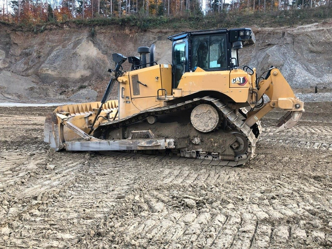 CAT D6 -20 LGP Planierraupe LW70% SystemOneRipper AC - Buldožer: slika 3 CAT D6 -20 LGP Planierraupe LW70% SystemOneRipper AC - Buldožer: slika 3