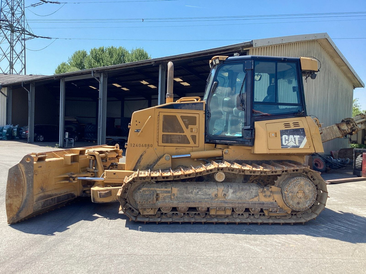 CAT D6K XL 6-Wege Schild 3,0m LW60% Klima - Buldožer: slika 2 CAT D6K XL 6-Wege Schild 3,0m LW60% Klima - Buldožer: slika 2