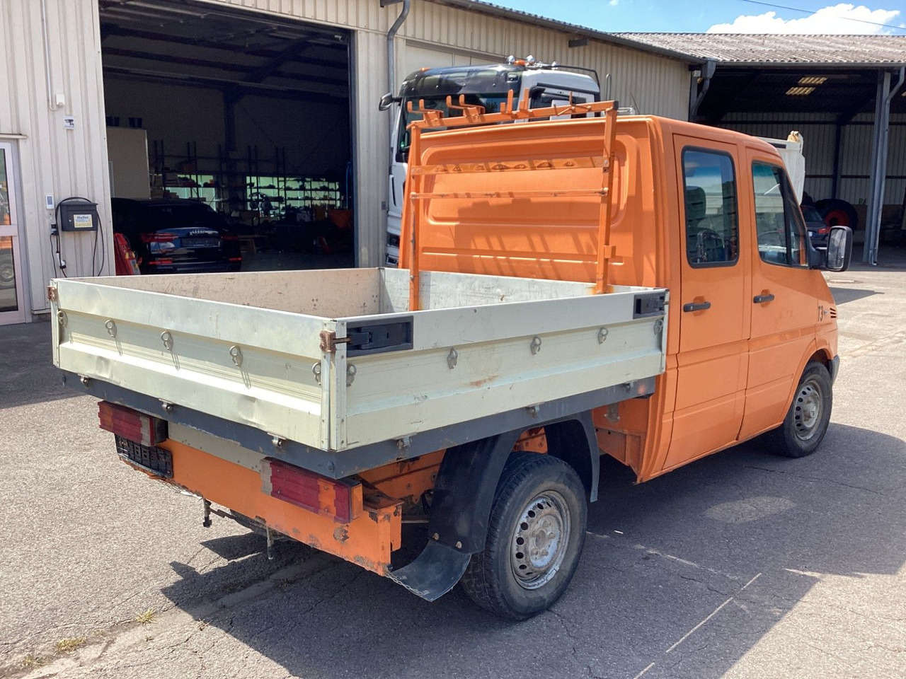 Mercedes-Benz Sprinter Pritsche Doka 211 CDI - Dostavno vozilo sa otvorenom sandukom, Dostavno vozilo sa duplom kabinom: slika 4 Mercedes-Benz Sprinter Pritsche Doka 211 CDI - Dostavno vozilo sa otvorenom sandukom, Dostavno vozilo sa duplom kabinom: slika 4