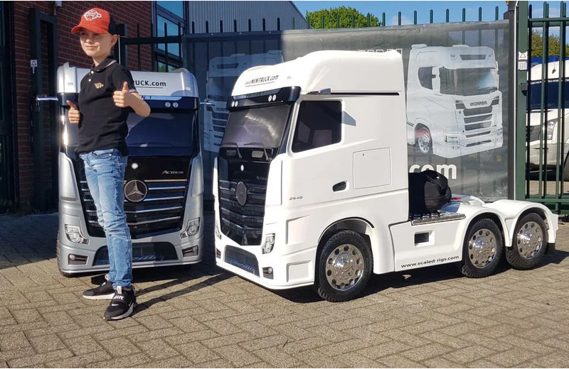 Scania 770ST V8 NGS SCANIA S770 - Tegljač: slika 2 Scania 770ST V8 NGS SCANIA S770 - Tegljač: slika 2