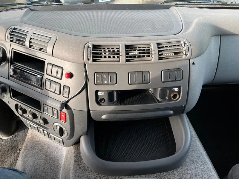 Kamion sa golom šasijom i zatvorenom kabinom DAF CF 260 CF 260 FA CHASSIS CABINE EURO 6: slika 14