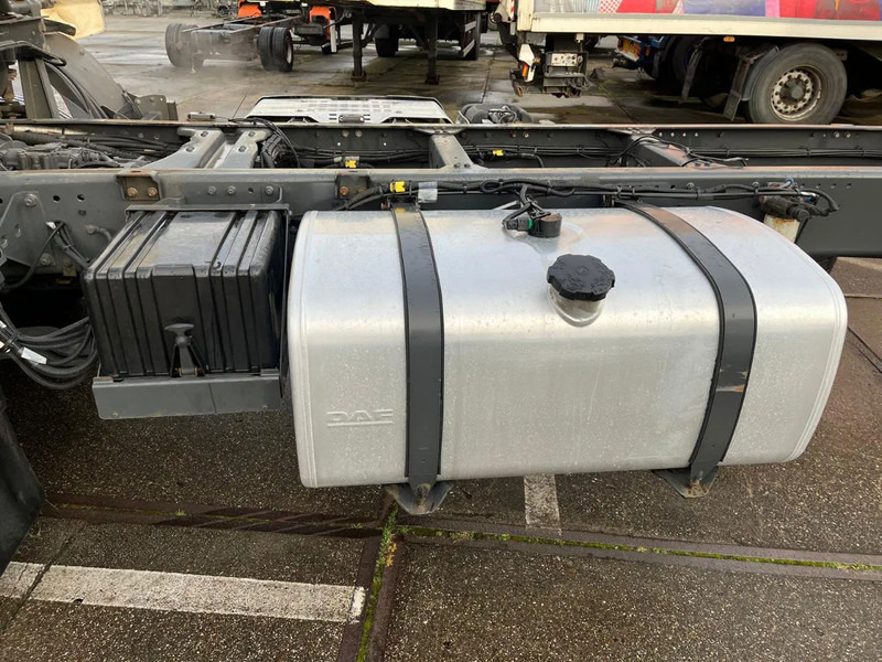 Kamion sa golom šasijom i zatvorenom kabinom DAF CF 260 CF 260 FA CHASSIS CABINE EURO 6: slika 19