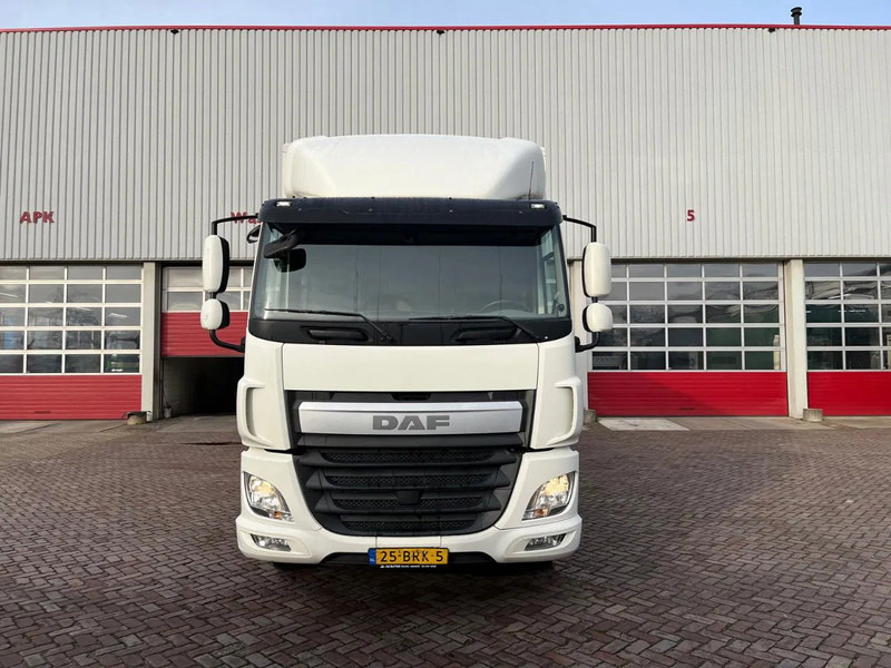 DAF CF 310 FA EURO 6 - Kamion sa zatvorenim sandukom: slika 2 DAF CF 310 FA EURO 6 - Kamion sa zatvorenim sandukom: slika 2
