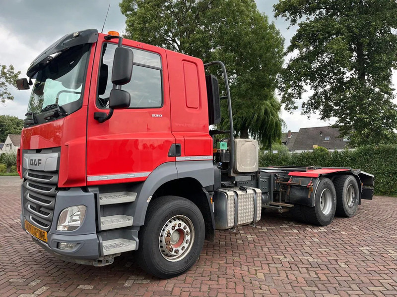DAF CF 530 FAT intarder - Kamion sa zatvorenim sandukom: slika 1 DAF CF 530 FAT intarder - Kamion sa zatvorenim sandukom: slika 1
