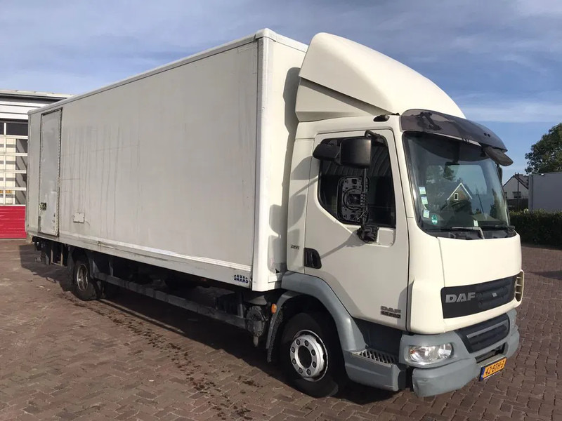 DAF LF 45 12.220 EURO 5 EEV - Kamion sa zatvorenim sandukom: slika 3 DAF LF 45 12.220 EURO 5 EEV - Kamion sa zatvorenim sandukom: slika 3