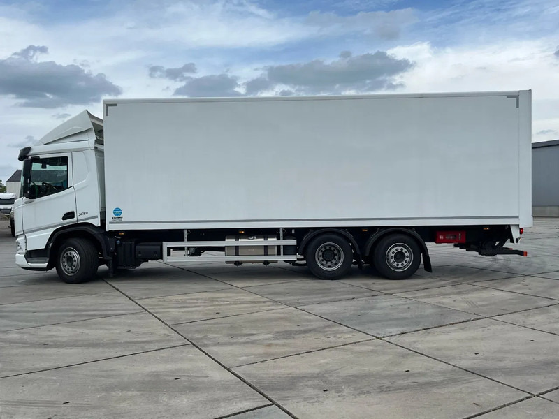 DAF XD 340 FAN 6x2 - Kamion sa zatvorenim sandukom: slika 4 DAF XD 340 FAN 6x2 - Kamion sa zatvorenim sandukom: slika 4