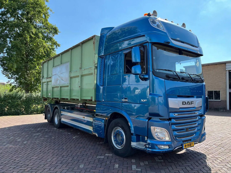 DAF XF 530 FAS - Kamion sa kablovskim sistemom: slika 1 DAF XF 530 FAS - Kamion sa kablovskim sistemom: slika 1