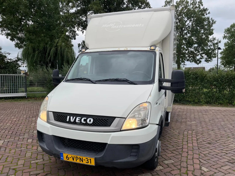 Iveco Daily 40 C14 - Dostavno vozilo sa zatvorenim sandukom: slika 2 Iveco Daily 40 C14 - Dostavno vozilo sa zatvorenim sandukom: slika 2