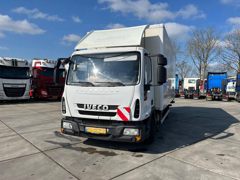 Iveco EuroCargo 75 E21 MANUAL - Kamion sa zatvorenim sandukom: slika 3 Iveco EuroCargo 75 E21 MANUAL - Kamion sa zatvorenim sandukom: slika 3