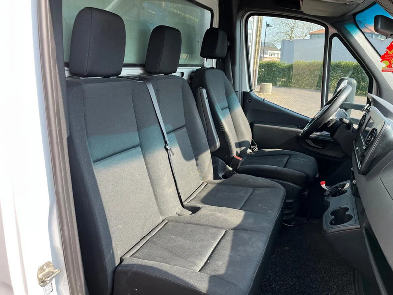 Dostavno vozilo sa zatvorenim sandukom Mercedes-Benz Sprinter 516CDI: slika 19