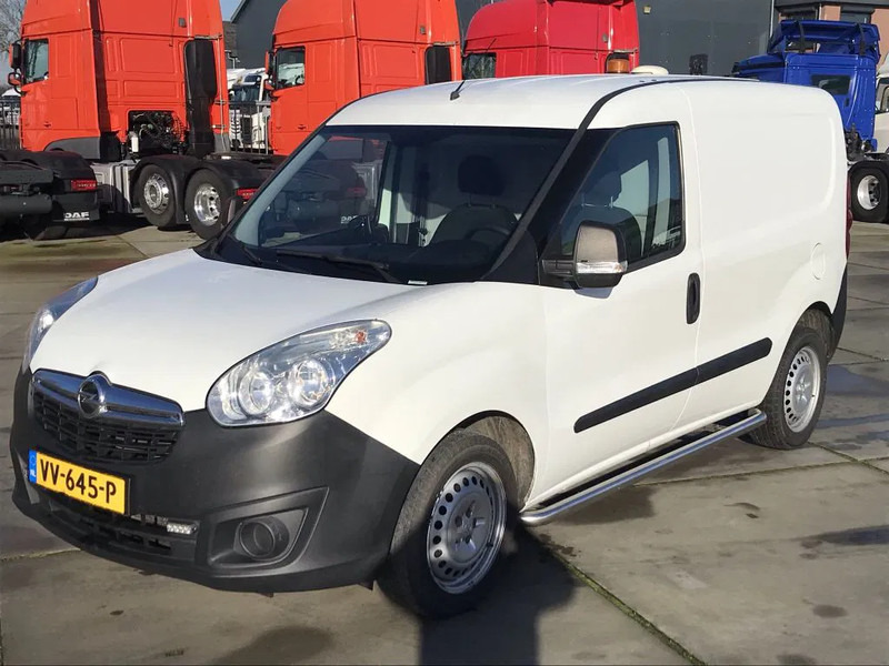 Opel Combo 1.6 CDTI - Furgon: slika 3 Opel Combo 1.6 CDTI - Furgon: slika 3