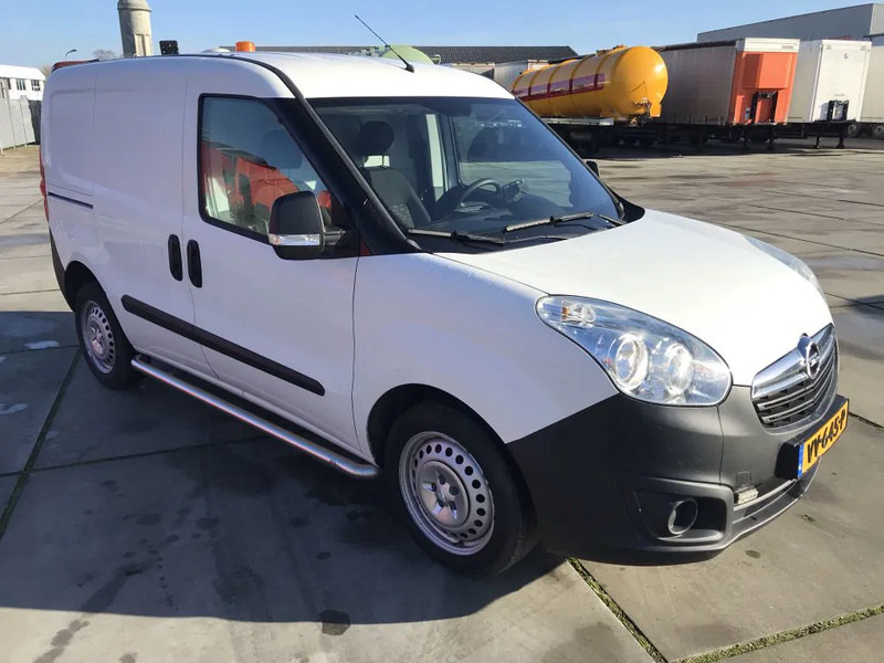 Opel Combo 1.6 CDTI - Furgon: slika 1 Opel Combo 1.6 CDTI - Furgon: slika 1