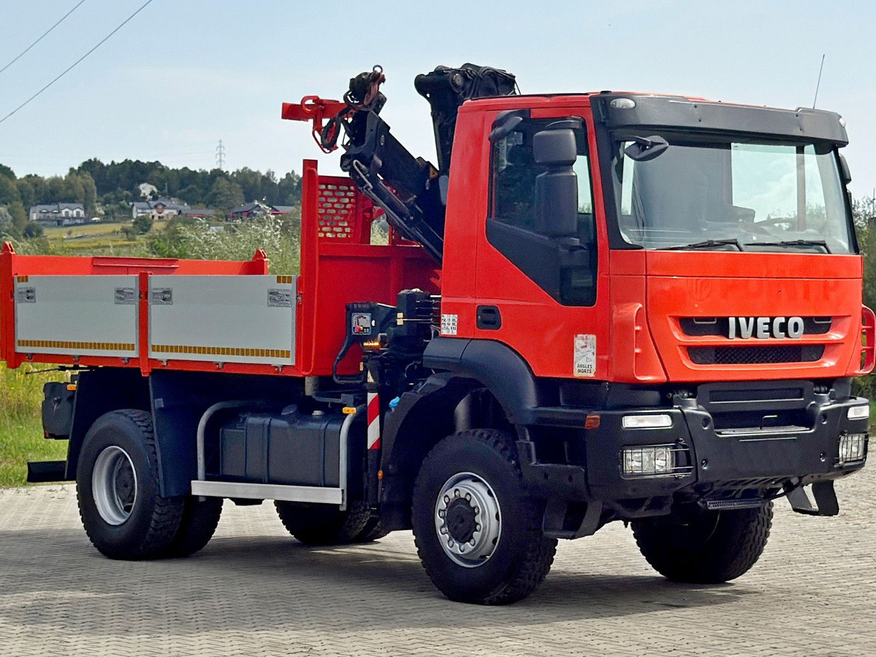 Iveco TRAKKER 190T36 * HIAB 111 ES-2 HIDUO * 4x4 * TOP - Kamion sa dizalicom: slika 3 Iveco TRAKKER 190T36 * HIAB 111 ES-2 HIDUO * 4x4 * TOP - Kamion sa dizalicom: slika 3