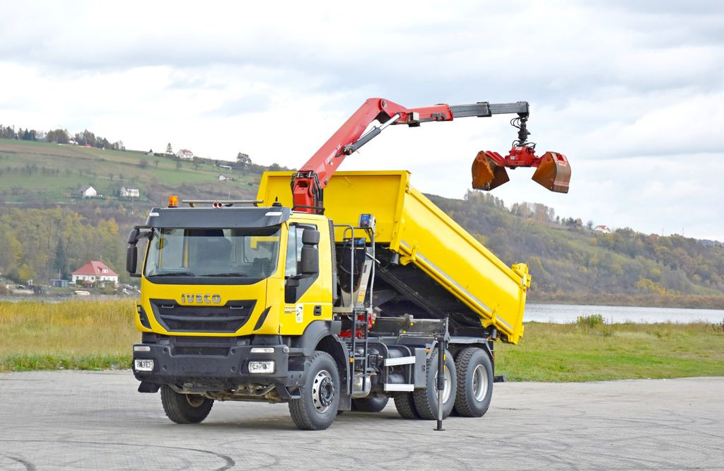 Iveco TRAKKER 360 * Kipper 4,90m* KRAN/FUNK*6x4 - Istovarivač, Kamion sa dizalicom: slika 2 Iveco TRAKKER 360 * Kipper 4,90m* KRAN/FUNK*6x4 - Istovarivač, Kamion sa dizalicom: slika 2