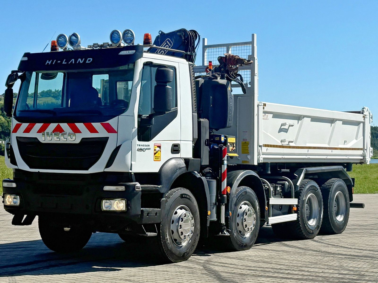 Iveco TRAKKER 450 * FASSI F215A.0.22 + FUNK / 8x4 *TOP - Istovarivač, Kamion sa dizalicom: slika 5 Iveco TRAKKER 450 * FASSI F215A.0.22 + FUNK / 8x4 *TOP - Istovarivač, Kamion sa dizalicom: slika 5