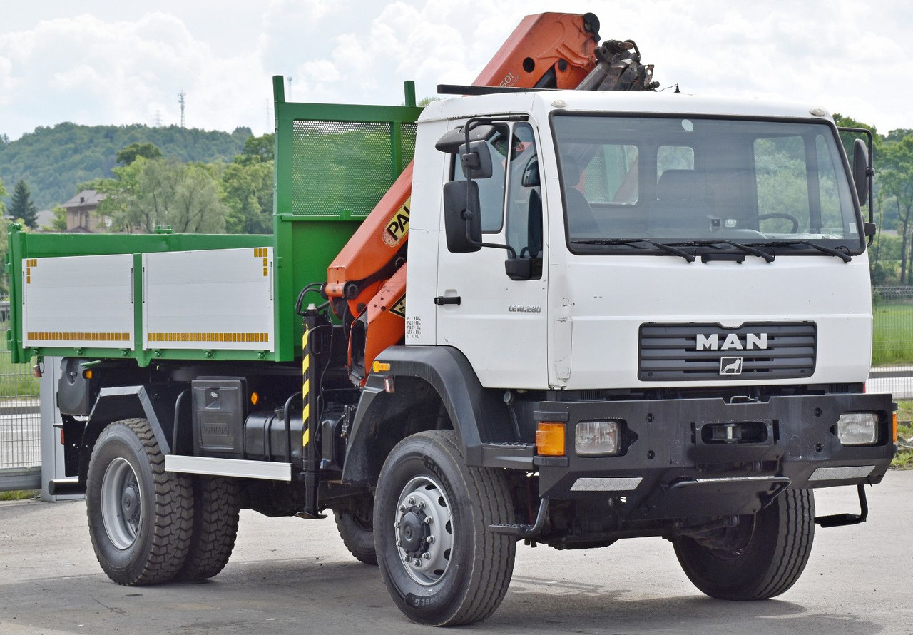 MAN LE 18.280 Kipper 3,70 m + PK 9501 /4x4 - Istovarivač, Kamion sa dizalicom: slika 3 MAN LE 18.280 Kipper 3,70 m + PK 9501 /4x4 - Istovarivač, Kamion sa dizalicom: slika 3