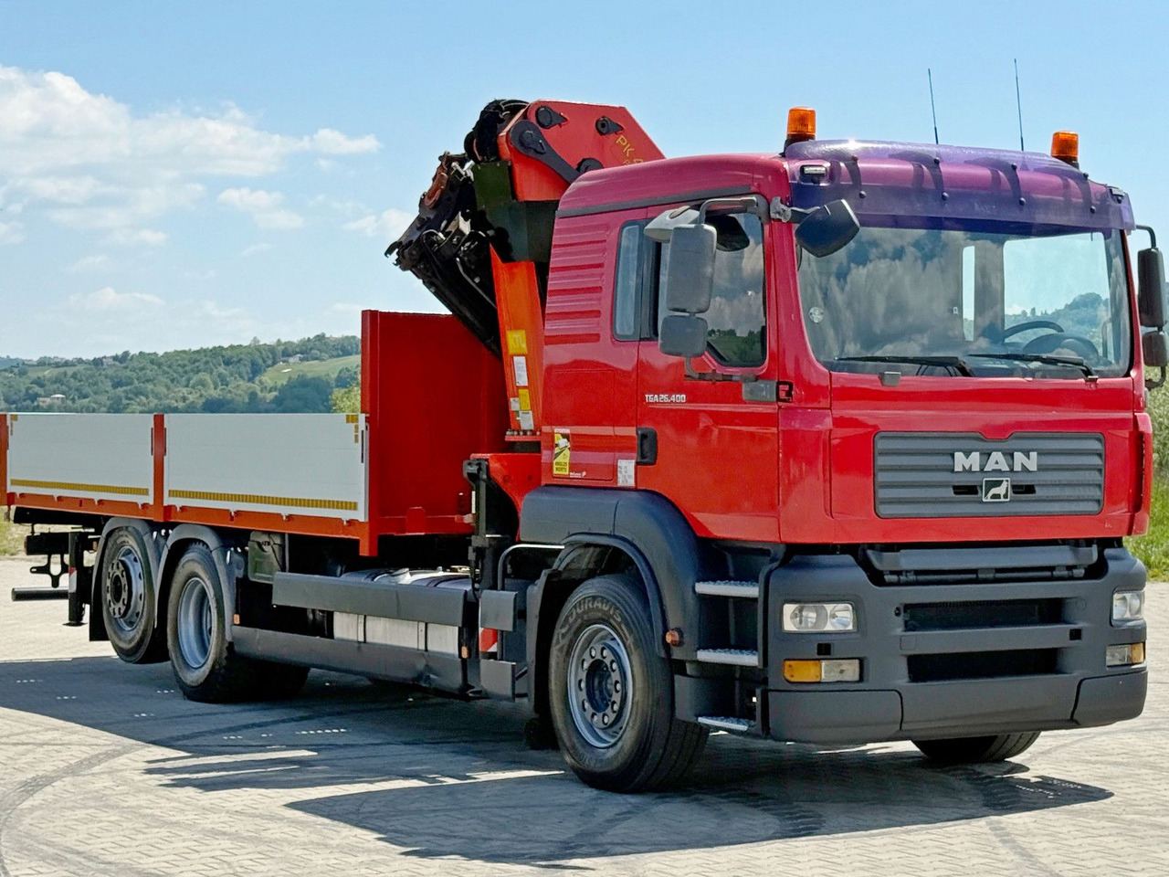 MAN TGA 26.400 * PK 44002 + FUNK* TOPZUSTAND - Kamion sa dizalicom: slika 4 MAN TGA 26.400 * PK 44002 + FUNK* TOPZUSTAND - Kamion sa dizalicom: slika 4