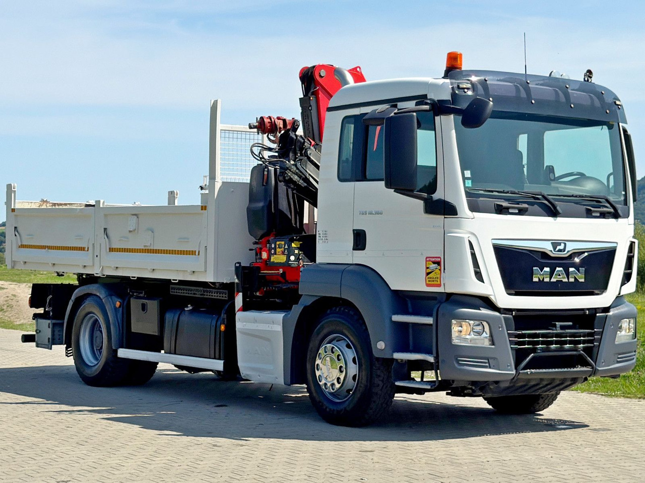 MAN TGS 18.360 * FASSI F135A.0.23 + FUNK * TOP - Istovarivač, Kamion sa dizalicom: slika 4 MAN TGS 18.360 * FASSI F135A.0.23 + FUNK * TOP - Istovarivač, Kamion sa dizalicom: slika 4