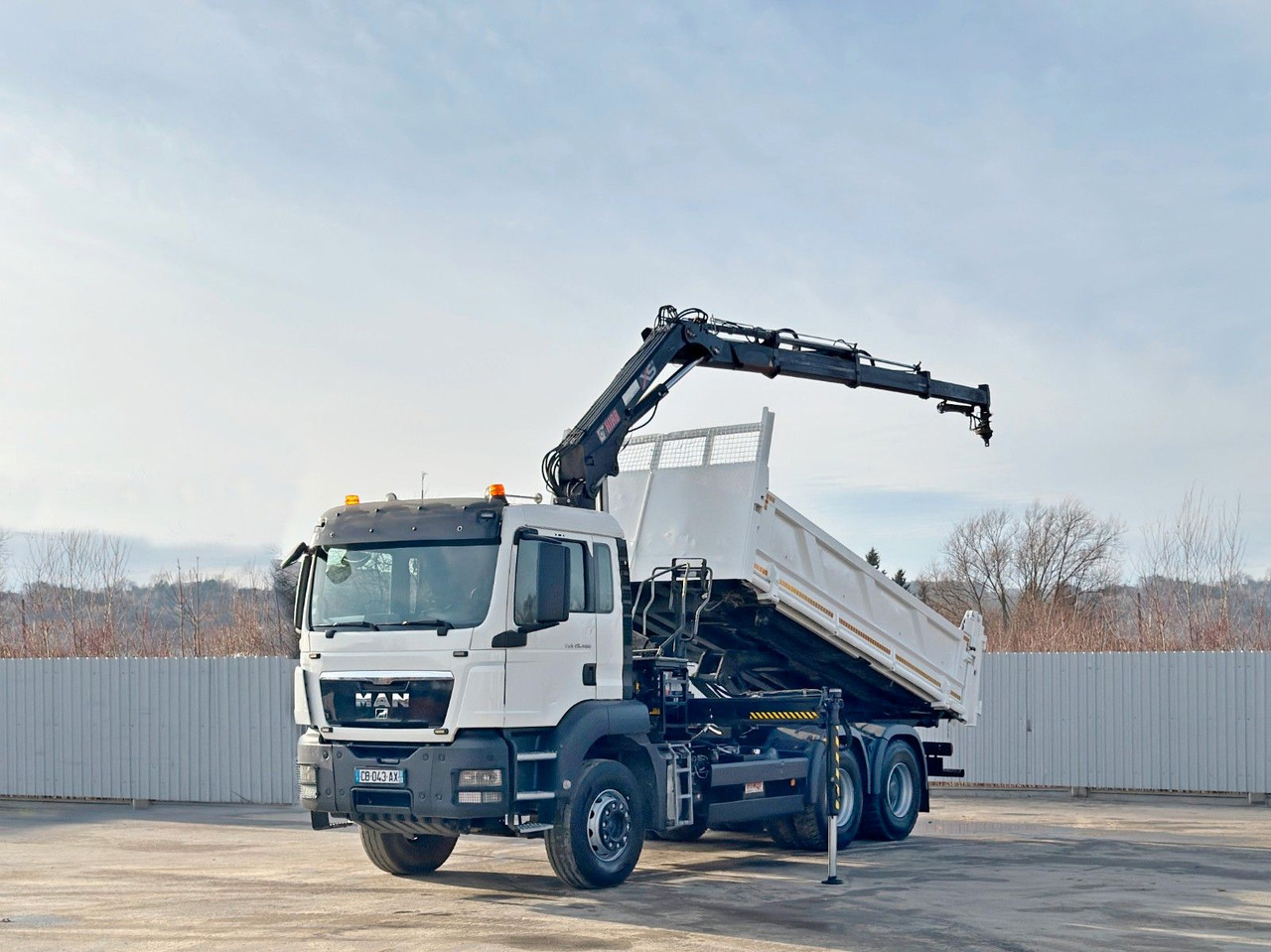 MAN TGS 26.400 * HIAB 144 B - 3 HIDUO + FUNK * 6x4 - Kamion sa dizalicom: slika 2 MAN TGS 26.400 * HIAB 144 B - 3 HIDUO + FUNK * 6x4 - Kamion sa dizalicom: slika 2