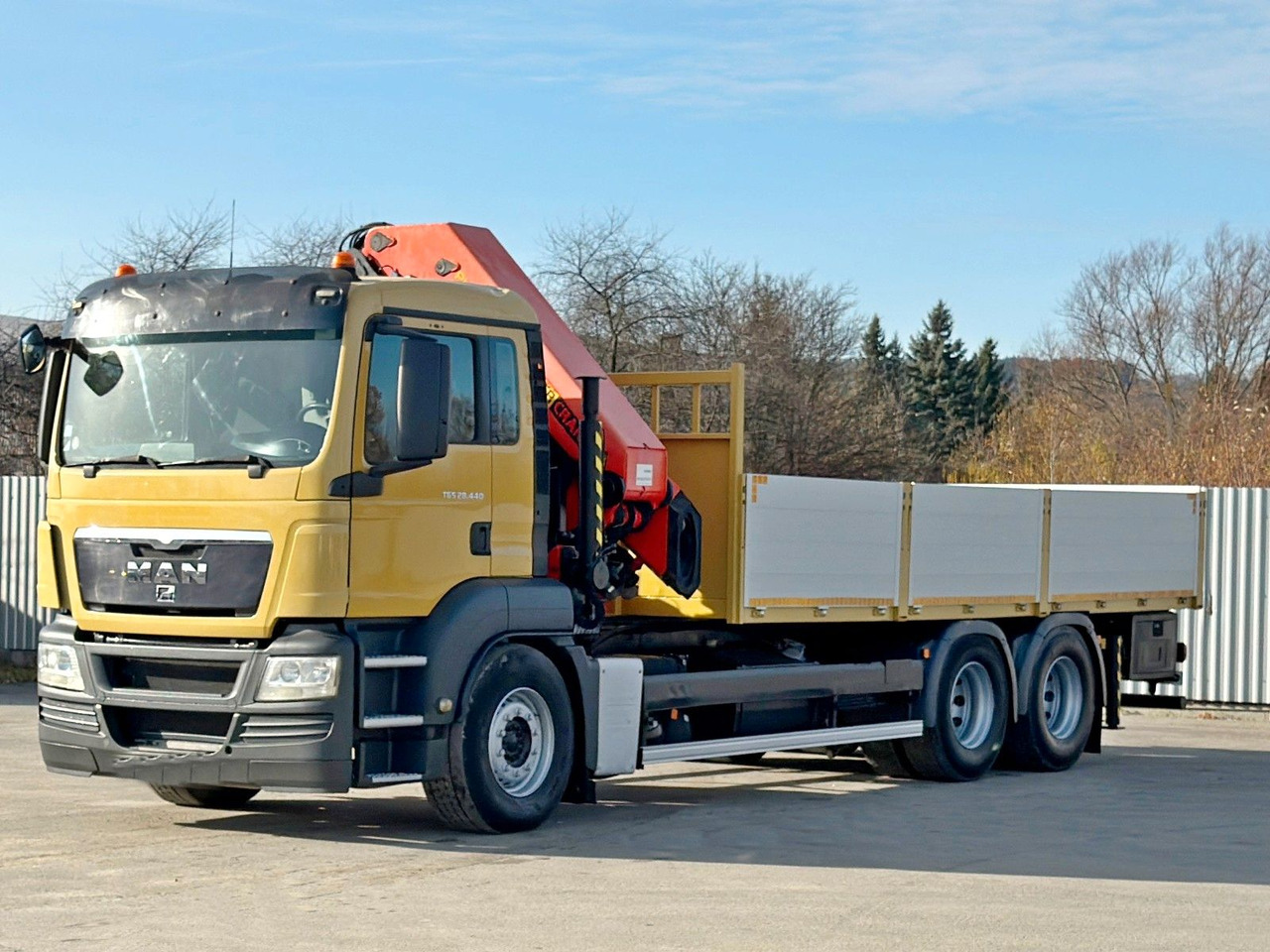 MAN TGS 28.440 Pritsche 6,55* PALFINGER PK 4502 - Kamion sa dizalicom: slika 4 MAN TGS 28.440 Pritsche 6,55* PALFINGER PK 4502 - Kamion sa dizalicom: slika 4
