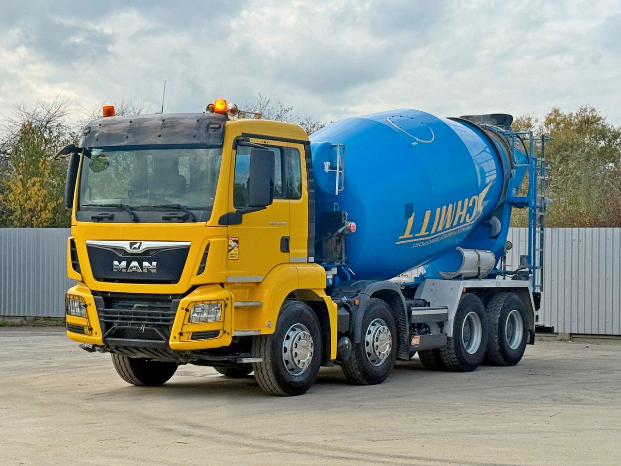 MAN TGS 32.420 * BETONMISCHER / 8x4 - Mikser za beton: slika 2 MAN TGS 32.420 * BETONMISCHER / 8x4 - Mikser za beton: slika 2