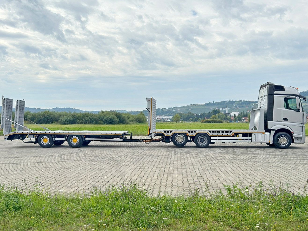 Mercedes-Benz ACTROS 2542 *ABSCHLEPPWAGEN 8,50m+Anhänger 7,32m - Šlep vozilo: slika 4 Mercedes-Benz ACTROS 2542 *ABSCHLEPPWAGEN 8,50m+Anhänger 7,32m - Šlep vozilo: slika 4