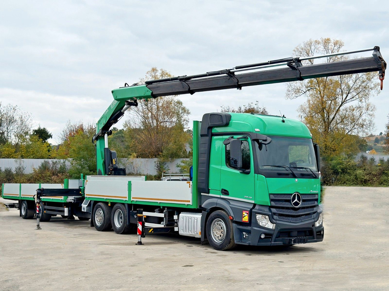 Mercedes-Benz ACTROS 2645* FASSI F345 RA 2.4/FUNK+Anhänger - Kamion sa dizalicom: slika 2 Mercedes-Benz ACTROS 2645* FASSI F345 RA 2.4/FUNK+Anhänger - Kamion sa dizalicom: slika 2