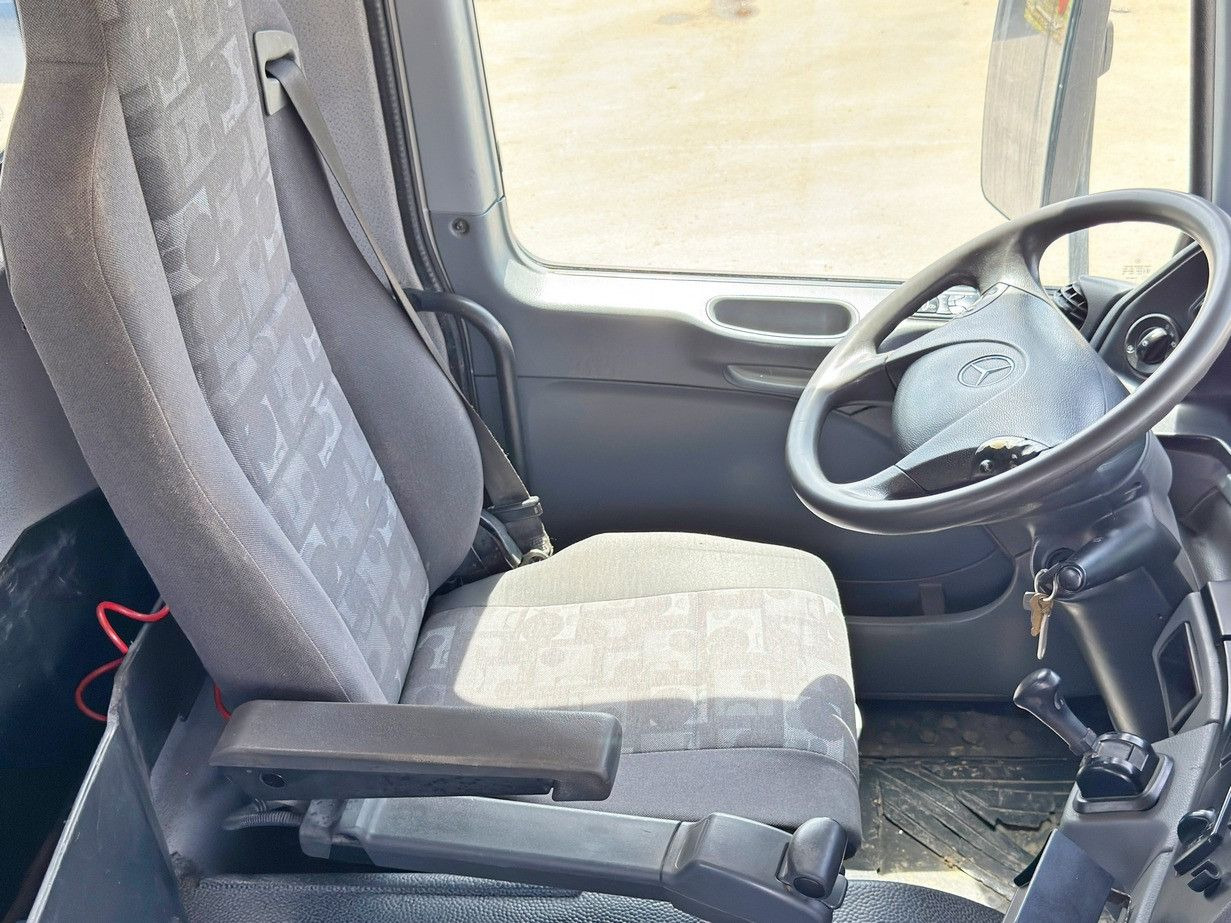 Auto pumpa za beton Mercedes-Benz ACTROS 3241* Betonpumpe 21m *8x4 * Top Zustand Mercedes-Benz ACTROS 3241* Betonpumpe 21m *8x4 * Top Zustand: slika 10