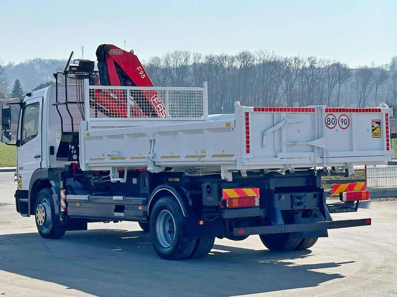 Mercedes-Benz ATEGO 1524 Kipper 4,35 m* FASSI F95A.21* TOP - Kamion sa dizalicom: slika 4 Mercedes-Benz ATEGO 1524 Kipper 4,35 m* FASSI F95A.21* TOP - Kamion sa dizalicom: slika 4