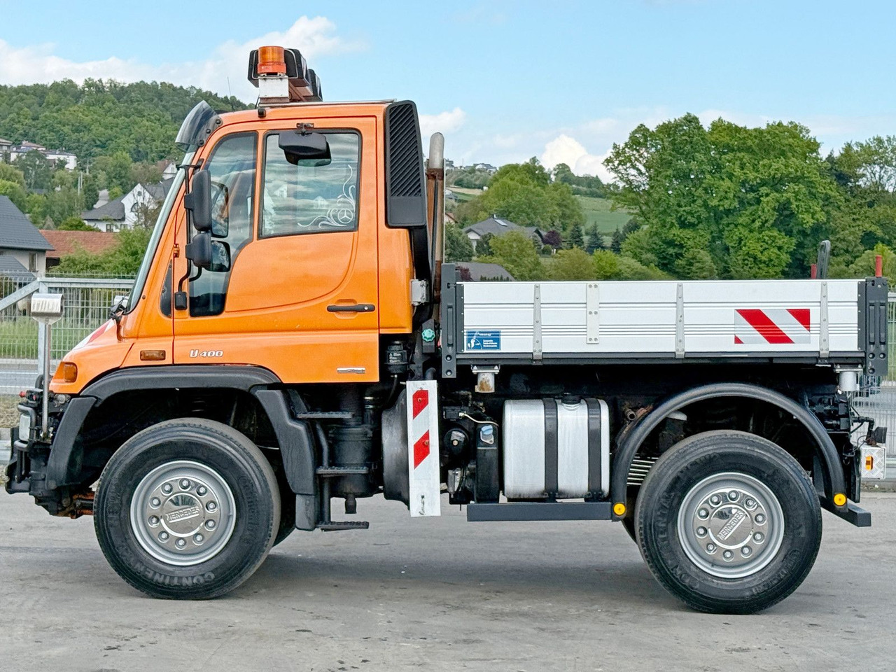 Mercedes-Benz UNIMOG 400 * KIPPER 2,40 * 4x4 * TOPZUSTAND - Istovarivač: slika 4 Mercedes-Benz UNIMOG 400 * KIPPER 2,40 * 4x4 * TOPZUSTAND - Istovarivač: slika 4