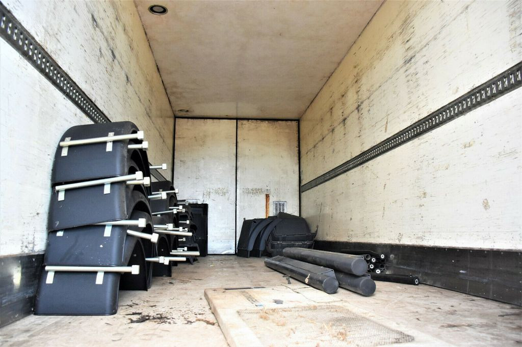 ROLFO C201 KÜHLKOFFER 7,71 m* Topzustand! - Prikolica hladnjače: slika 5 ROLFO C201 KÜHLKOFFER 7,71 m* Topzustand! - Prikolica hladnjače: slika 5