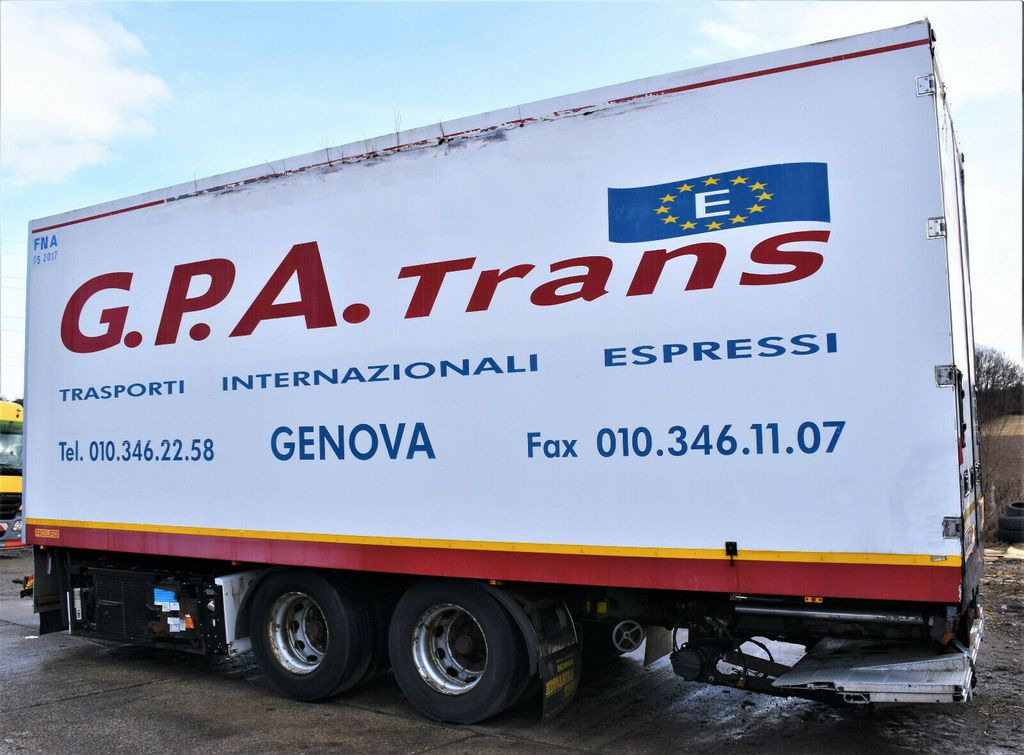 ROLFO C201 KÜHLKOFFER 7,71 m* Topzustand! - Prikolica hladnjače: slika 4 ROLFO C201 KÜHLKOFFER 7,71 m* Topzustand! - Prikolica hladnjače: slika 4