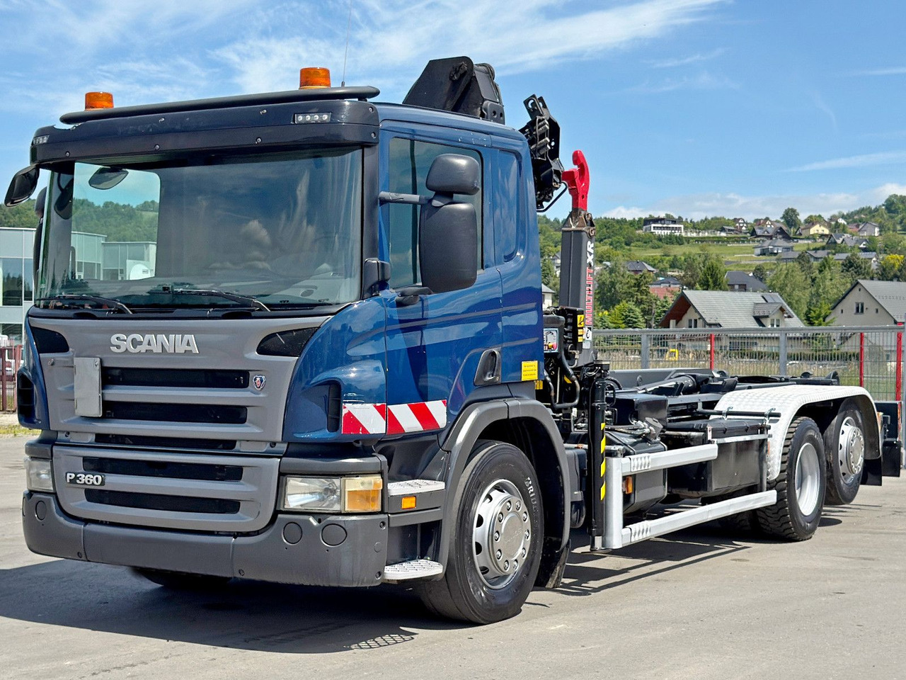 Scania P 360 * ABROLLKIPPER * HIAB 111 BS -2 HIDUO/FUNK - Kamion sa hidrauličnom kukom, Kamion sa dizalicom: slika 4 Scania P 360 * ABROLLKIPPER * HIAB 111 BS -2 HIDUO/FUNK - Kamion sa hidrauličnom kukom, Kamion sa dizalicom: slika 4