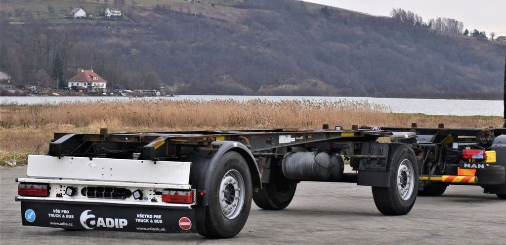 Schmitz Cargobull Anhänger 6,90m * TOPZUSTAND ! - Prikolica sa golom šasijom: slika 5 Schmitz Cargobull Anhänger 6,90m * TOPZUSTAND ! - Prikolica sa golom šasijom: slika 5