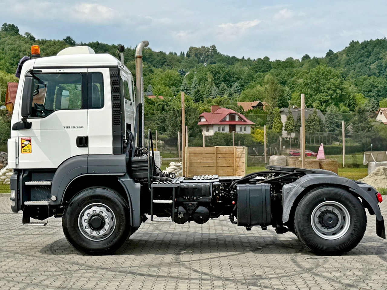 MAN TGS 18.360 * Sattelzugmaschine * 4x4 * TOP - Tegljač: slika 3 MAN TGS 18.360 * Sattelzugmaschine * 4x4 * TOP - Tegljač: slika 3