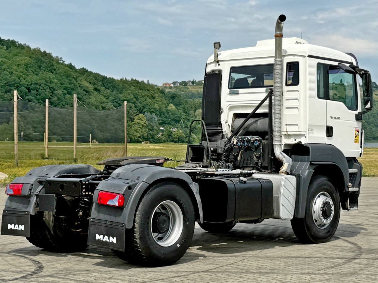 MAN TGS 18.360 * Sattelzugmaschine * 4x4 * TOP - Tegljač: slika 4 MAN TGS 18.360 * Sattelzugmaschine * 4x4 * TOP - Tegljač: slika 4