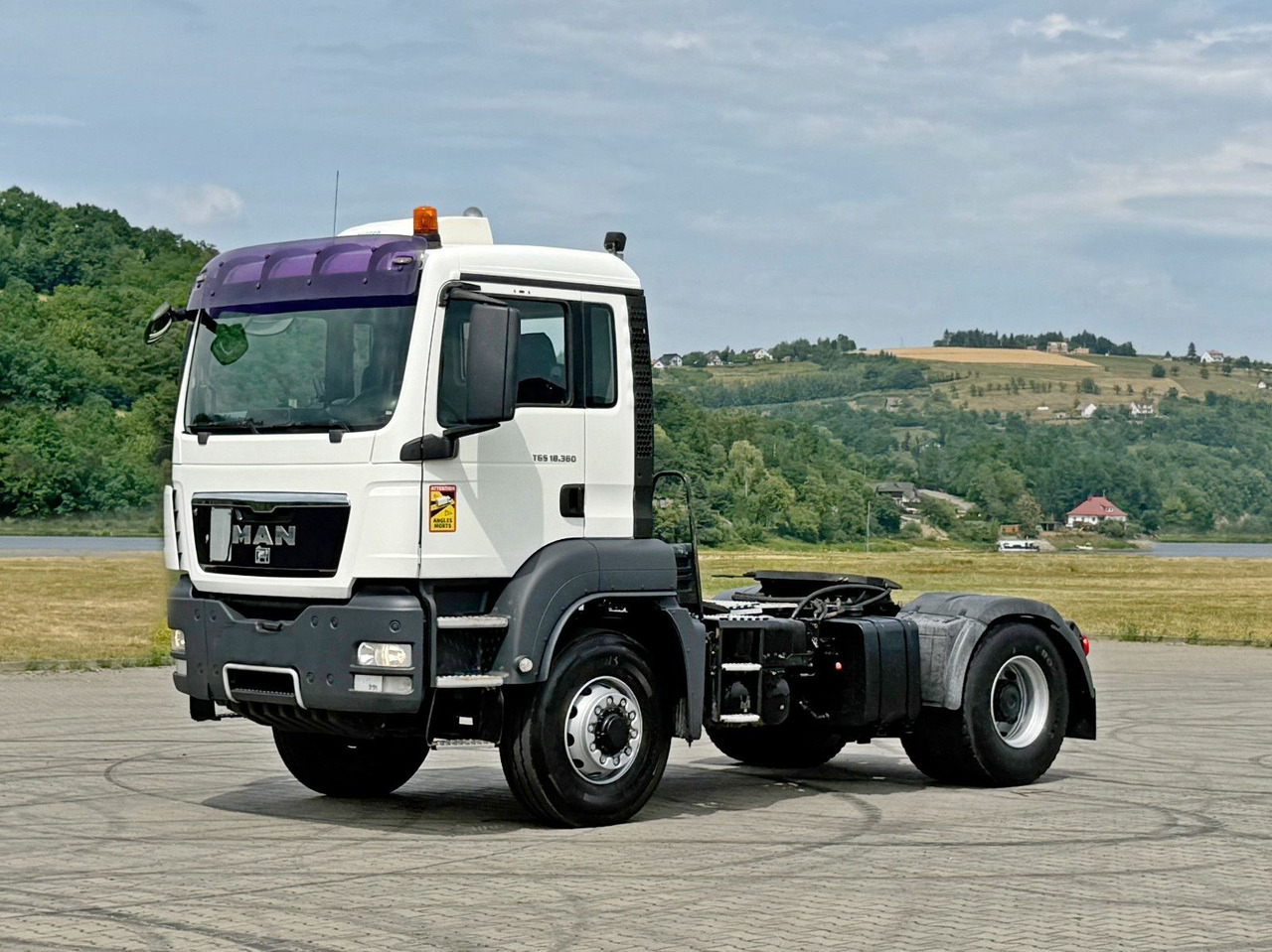 MAN TGS 18.360 * Sattelzugmaschine * 4x4 * TOP - Tegljač: slika 2 MAN TGS 18.360 * Sattelzugmaschine * 4x4 * TOP - Tegljač: slika 2