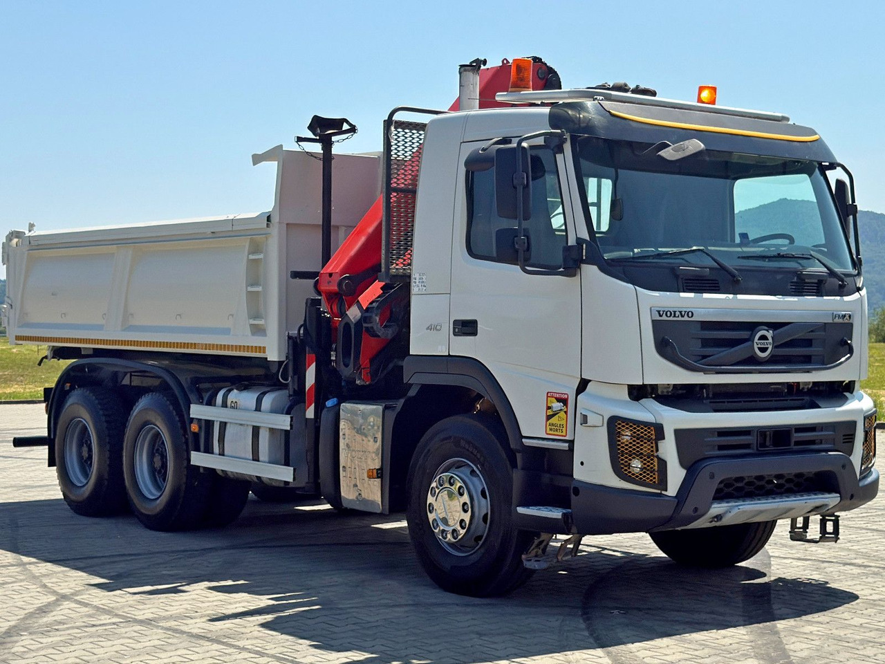 Volvo FMX 410 Kipper 4,70m *PK 14002-EH B/FUNK *6x4 - Kamion sa dizalicom: slika 4 Volvo FMX 410 Kipper 4,70m *PK 14002-EH B/FUNK *6x4 - Kamion sa dizalicom: slika 4
