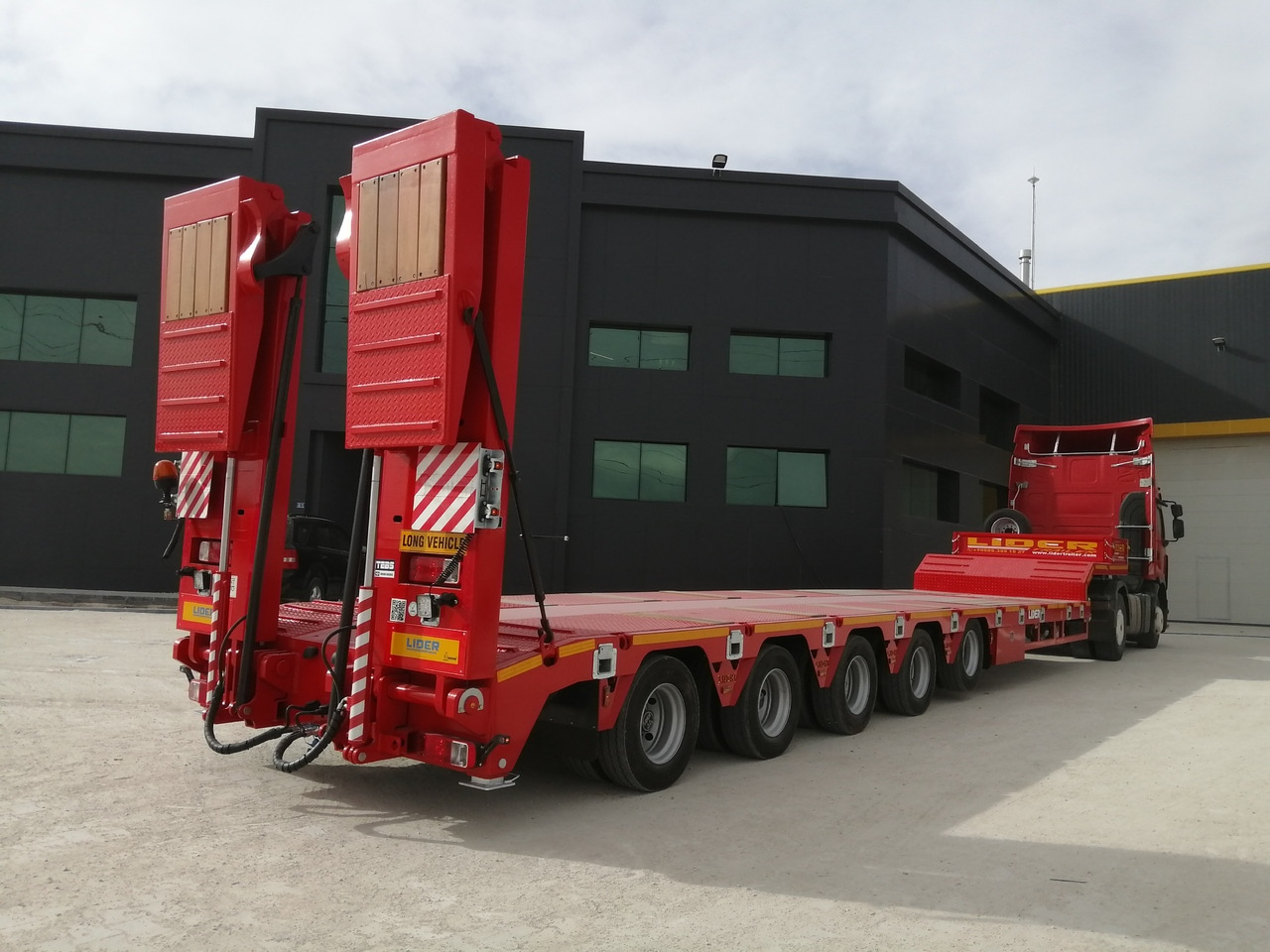 LIDER NEW 2025 model new by manufacturer Ready in Stocks - Niska poluprikolica za prevoz: slika 1 LIDER NEW 2025 model new by manufacturer Ready in Stocks - Niska poluprikolica za prevoz: slika 1