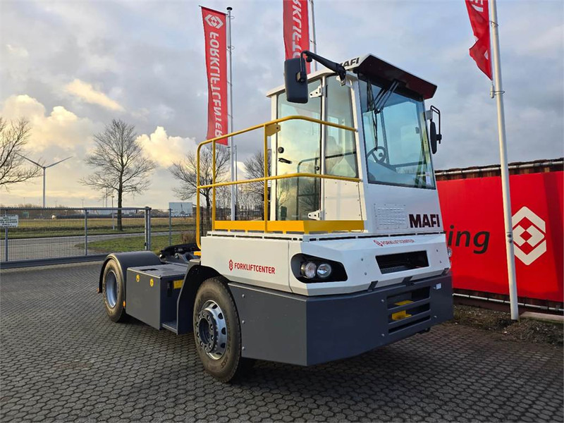 Mafi T230 - Terminalni traktor: slika 1 Mafi T230 - Terminalni traktor: slika 1